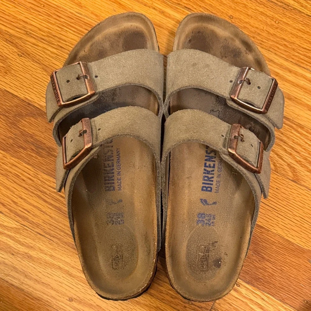 Birkenstock Arizona Sandal | Soft Footbed | Taupe | 38N - Picture 1 of 6